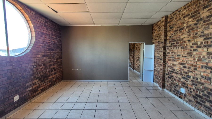 To Let commercial Property for Rent in Silvertondale Gauteng