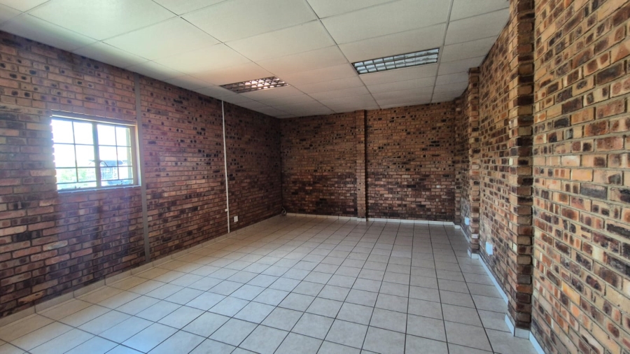 To Let commercial Property for Rent in Silvertondale Gauteng