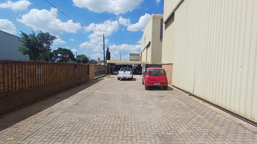 To Let commercial Property for Rent in Sybrand Van Niekerk Park Gauteng