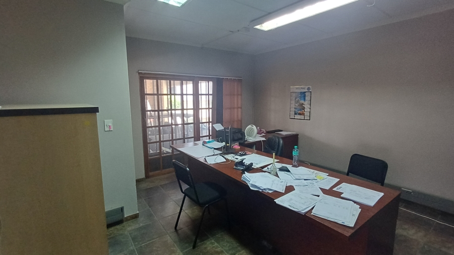 To Let commercial Property for Rent in Sybrand Van Niekerk Park Gauteng