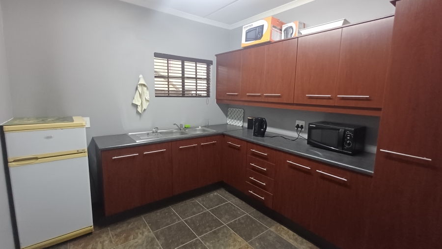 To Let commercial Property for Rent in Sybrand Van Niekerk Park Gauteng