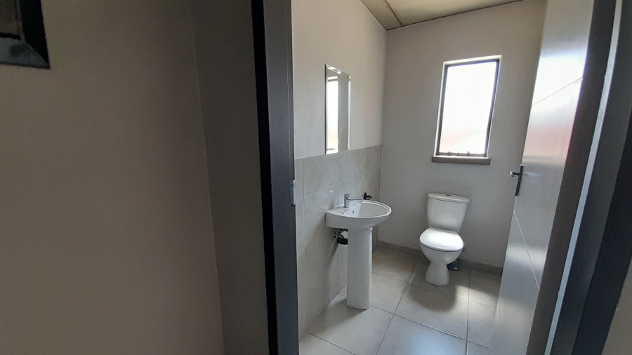 To Let commercial Property for Rent in Halfway House Gauteng
