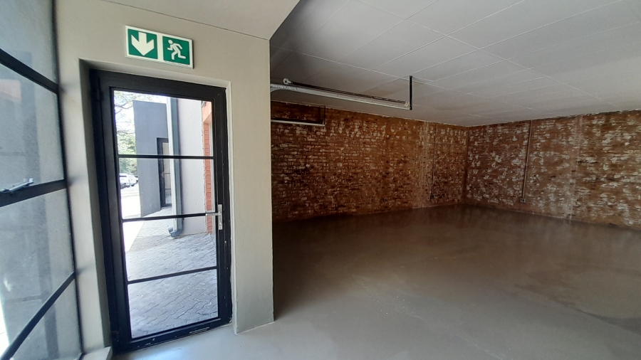 To Let commercial Property for Rent in Halfway House Gauteng