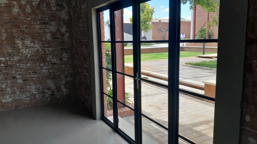 To Let commercial Property for Rent in Halfway House Gauteng