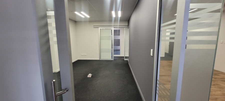To Let commercial Property for Rent in Die Hoewes Gauteng