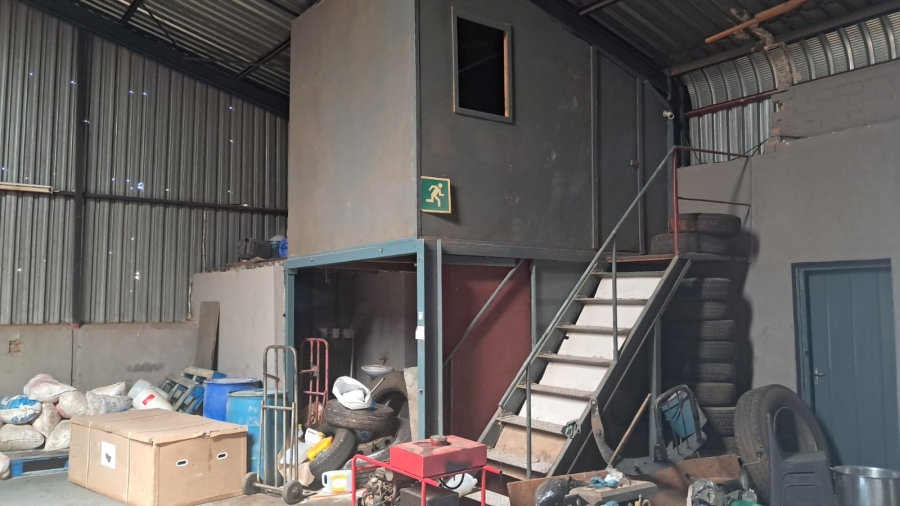 To Let commercial Property for Rent in Clayville Gauteng