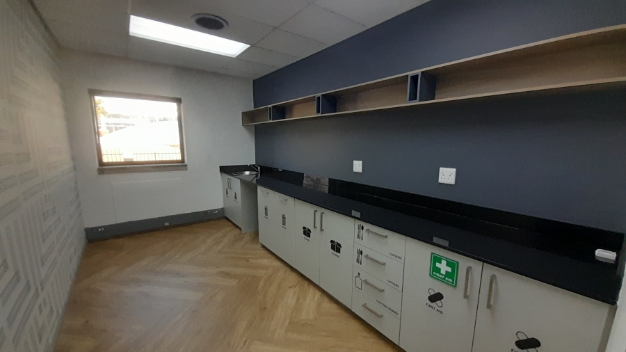 To Let commercial Property for Rent in Midridge Park Gauteng