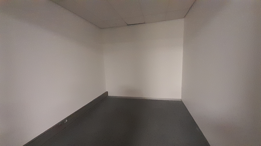 To Let commercial Property for Rent in Midridge Park Gauteng