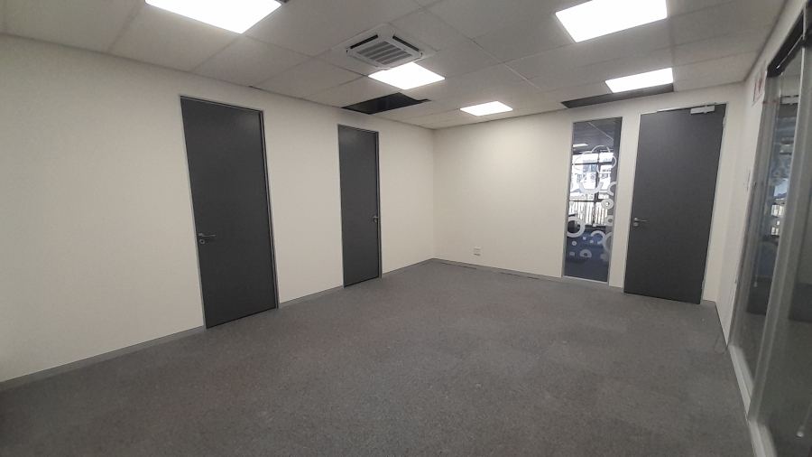 To Let commercial Property for Rent in Midridge Park Gauteng