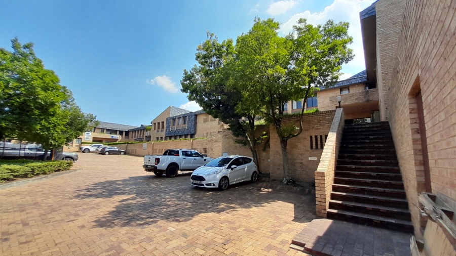 To Let commercial Property for Rent in Vorna Valley Gauteng