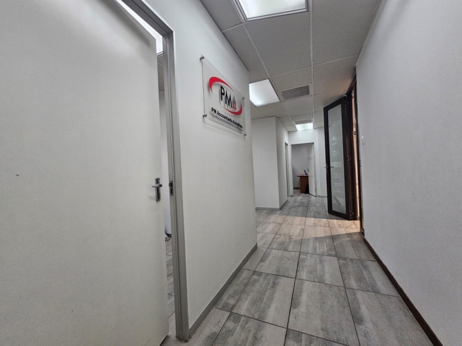 To Let Commercial Property for Rent in Erasmusrand Gauteng