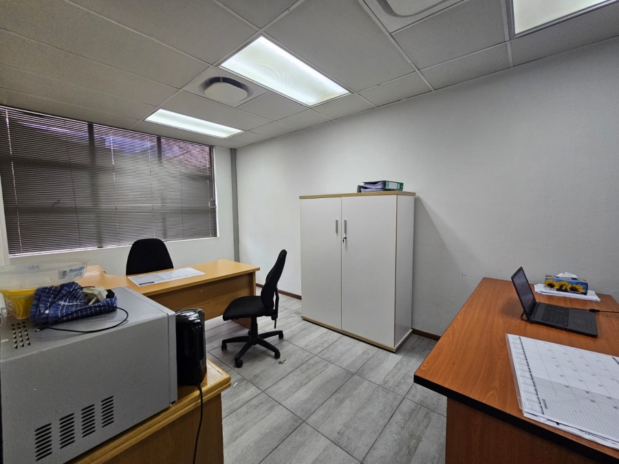 To Let Commercial Property for Rent in Erasmusrand Gauteng