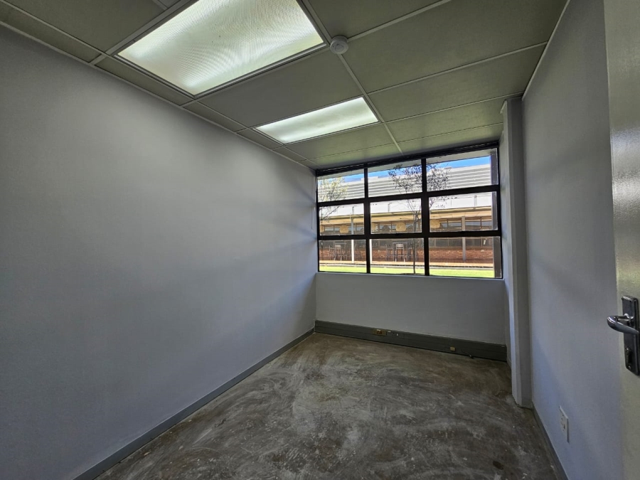 To Let Commercial Property for Rent in Erasmusrand Gauteng
