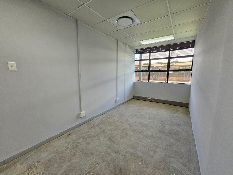 To Let Commercial Property for Rent in Erasmusrand Gauteng