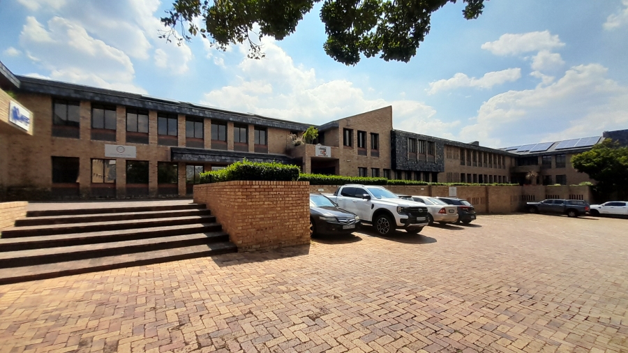 To Let commercial Property for Rent in Vorna Valley Gauteng