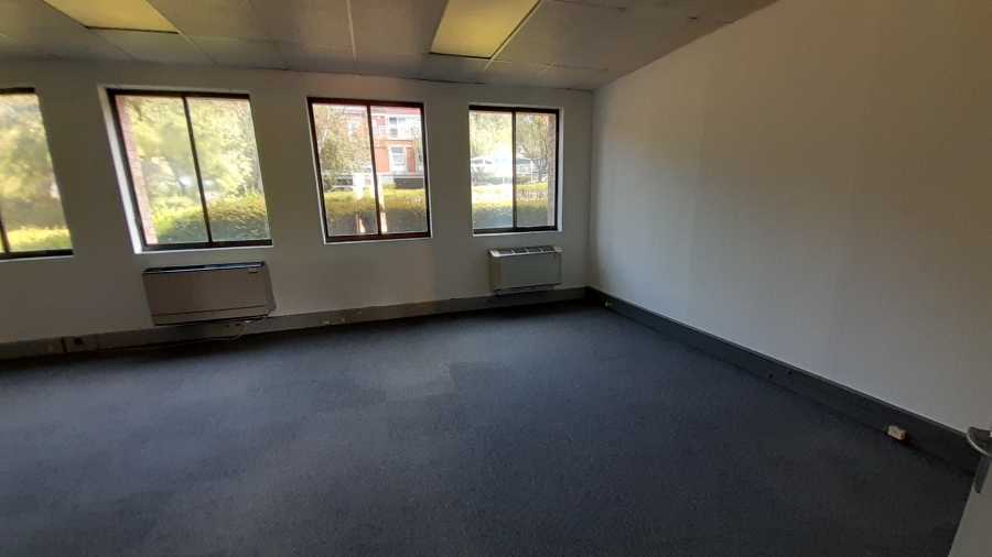 To Let commercial Property for Rent in Vorna Valley Gauteng
