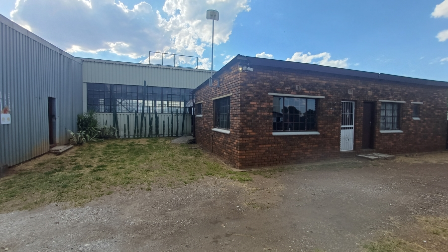To Let commercial Property for Rent in Meydustria Gauteng