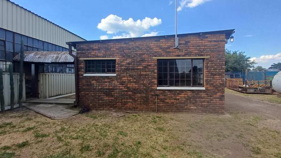 To Let commercial Property for Rent in Meydustria Gauteng