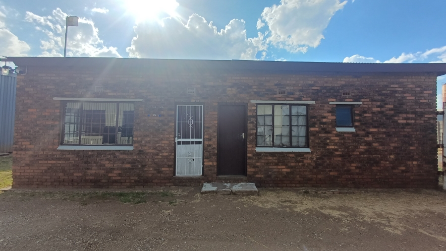 To Let commercial Property for Rent in Meydustria Gauteng