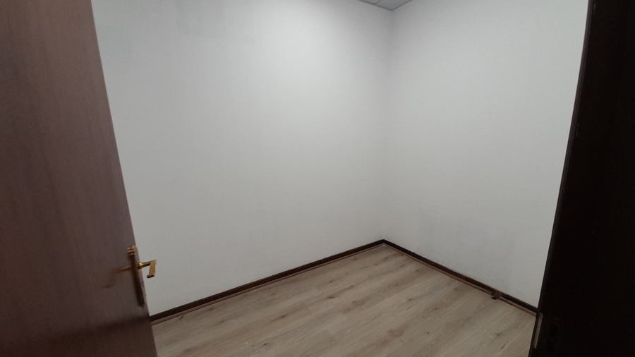 To Let commercial Property for Rent in Vorna Valley Gauteng