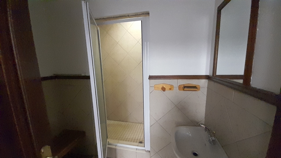 To Let commercial Property for Rent in Vorna Valley Gauteng