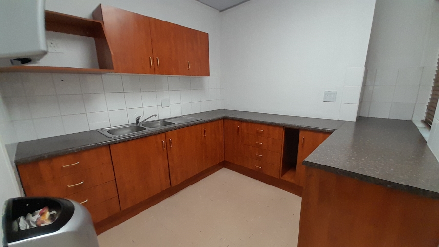 To Let commercial Property for Rent in Vorna Valley Gauteng