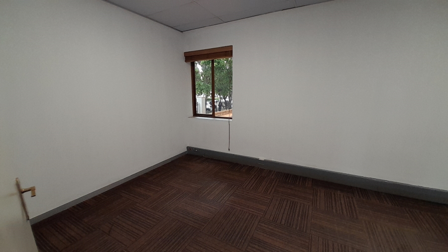 To Let commercial Property for Rent in Vorna Valley Gauteng