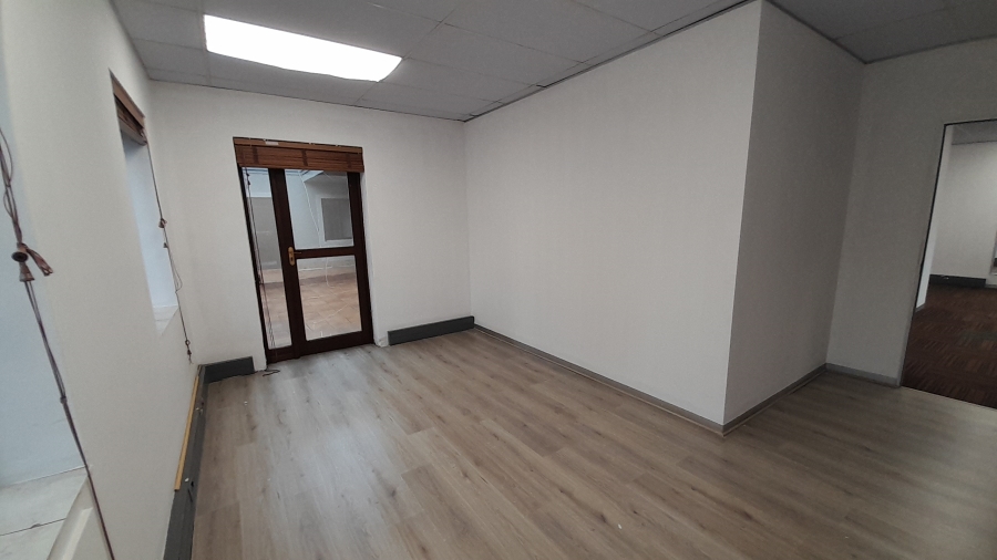 To Let commercial Property for Rent in Vorna Valley Gauteng