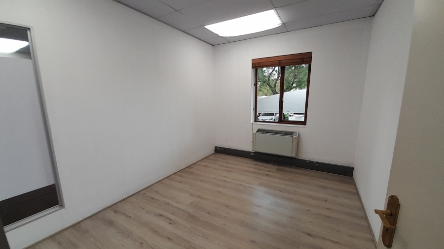 To Let commercial Property for Rent in Vorna Valley Gauteng