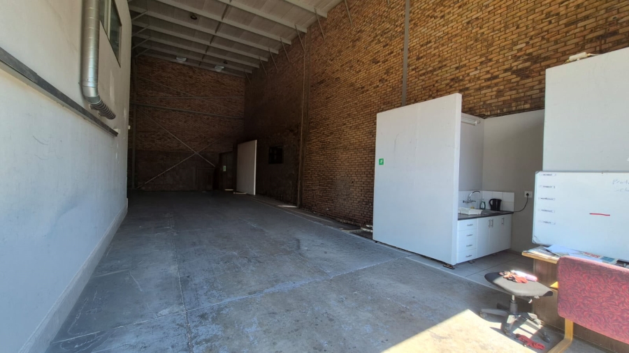 To Let commercial Property for Rent in Meadowdale Gauteng