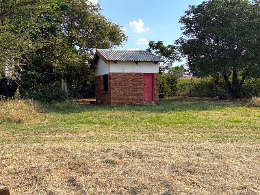 Commercial Property for Sale in Strydfontein A H Gauteng