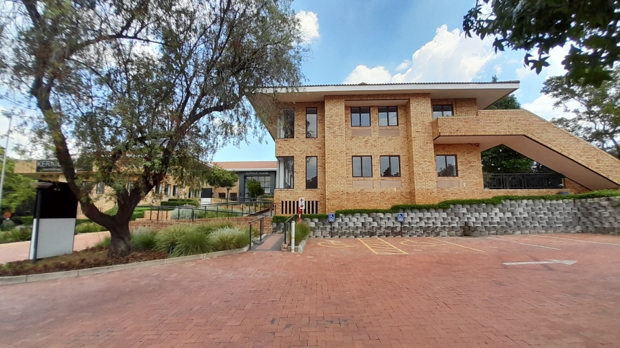To Let commercial Property for Rent in Vorna Valley Gauteng