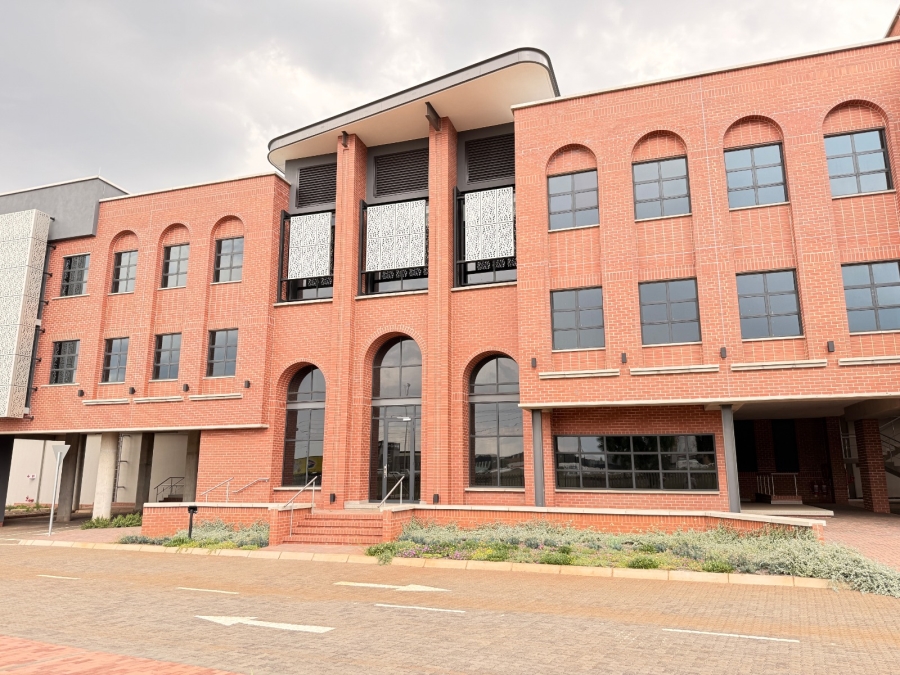 To Let commercial Property for Rent in Louwlardia Gauteng