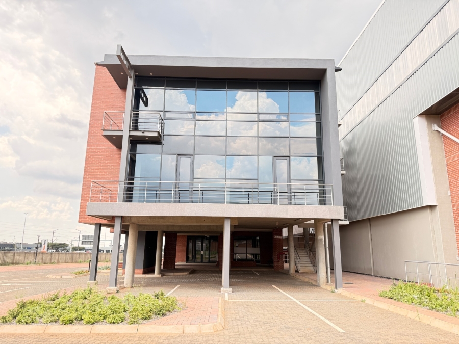 To Let commercial Property for Rent in Louwlardia Gauteng