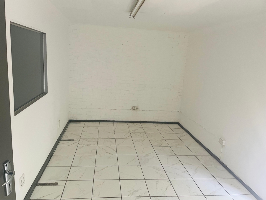 To Let commercial Property for Rent in Gallagher Estate Gauteng