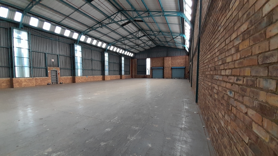 To Let Commercial Property for Rent in Randjespark Gauteng