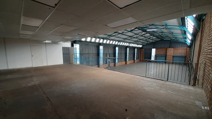 To Let Commercial Property for Rent in Randjespark Gauteng