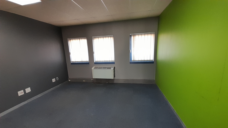 To Let Commercial Property for Rent in Randjespark Gauteng