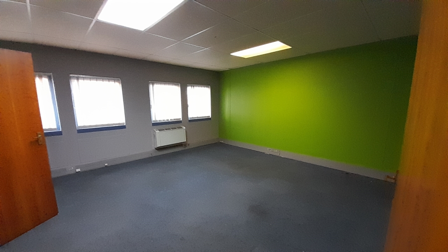 To Let Commercial Property for Rent in Randjespark Gauteng