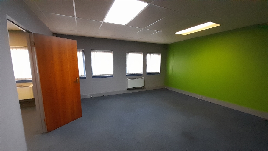 To Let Commercial Property for Rent in Randjespark Gauteng