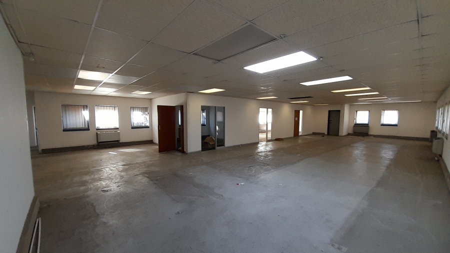 To Let Commercial Property for Rent in Randjespark Gauteng