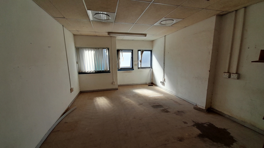 To Let Commercial Property for Rent in Randjespark Gauteng