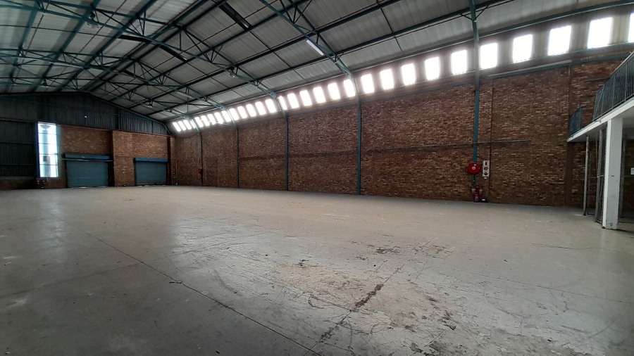 To Let Commercial Property for Rent in Randjespark Gauteng