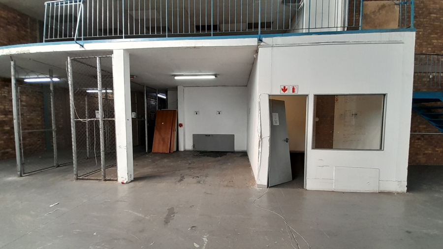 To Let Commercial Property for Rent in Randjespark Gauteng