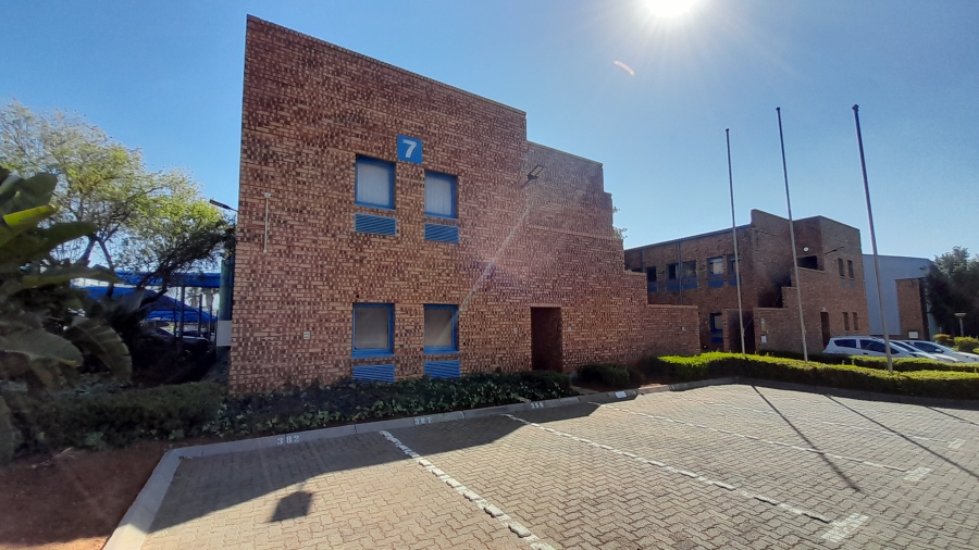 To Let Commercial Property for Rent in Randjespark Gauteng