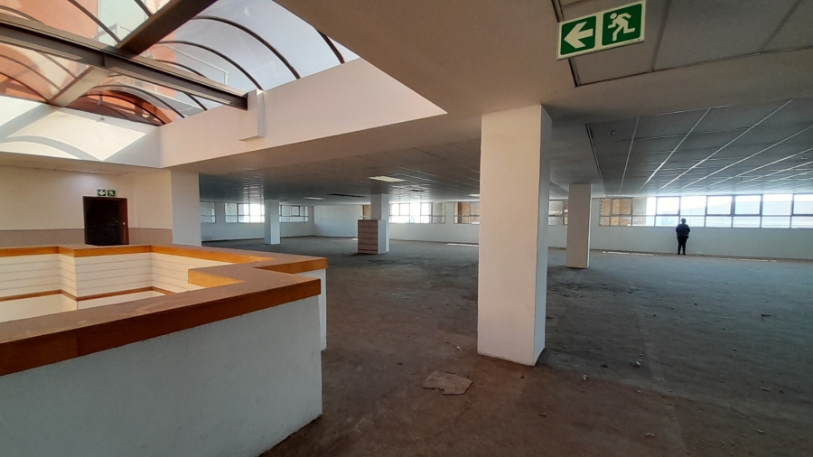 To Let commercial Property for Rent in Halfway House Estates Gauteng