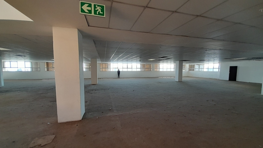 To Let commercial Property for Rent in Halfway House Estates Gauteng