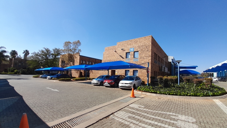 To Let Commercial Property for Rent in Randjespark Gauteng
