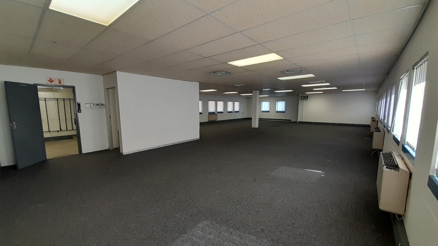 To Let Commercial Property for Rent in Randjespark Gauteng