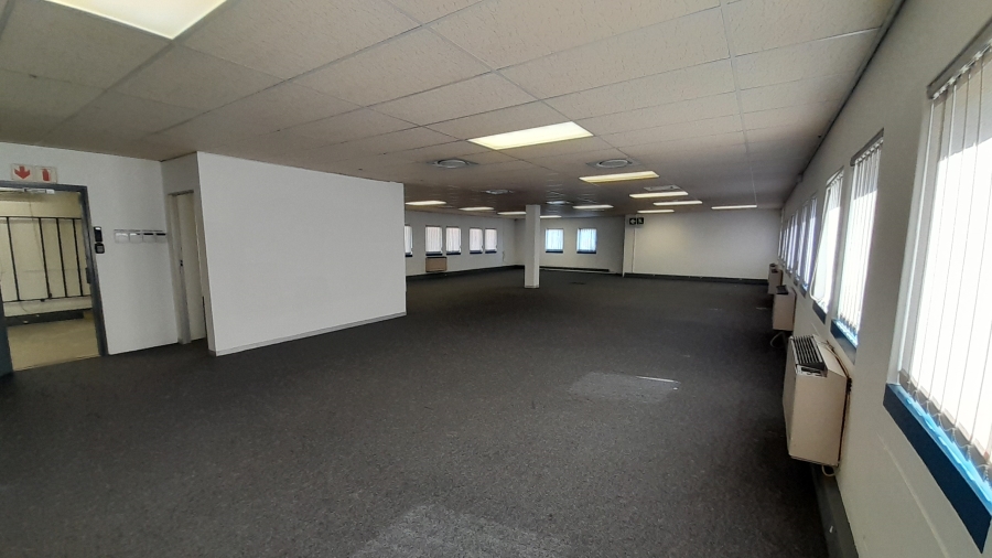 To Let Commercial Property for Rent in Randjespark Gauteng